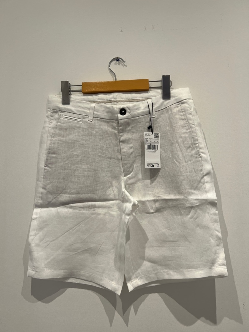 Mango NWT Men's White Linen Blend Shorts - Classic Summer Style